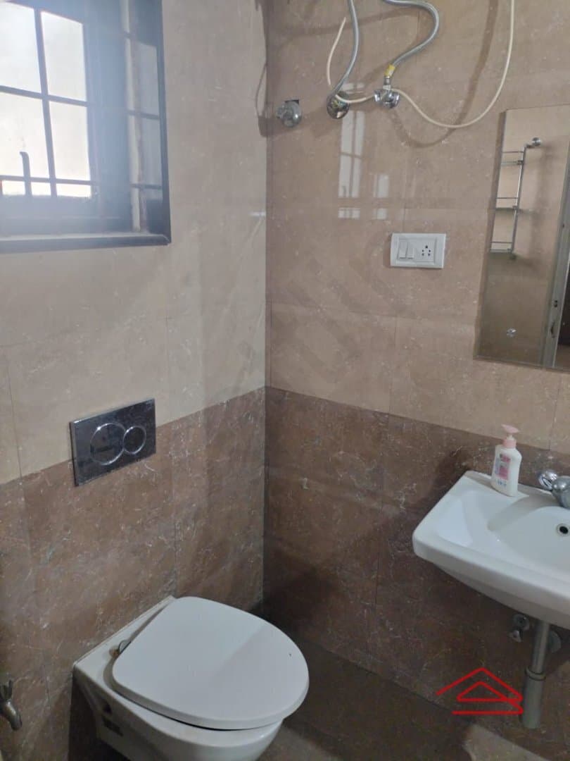 bathrooms-bAoW.jpg