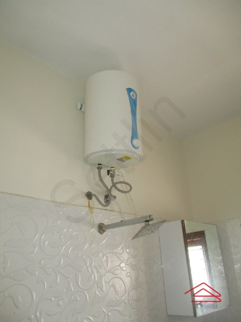 bathrooms-CSn5.jpg