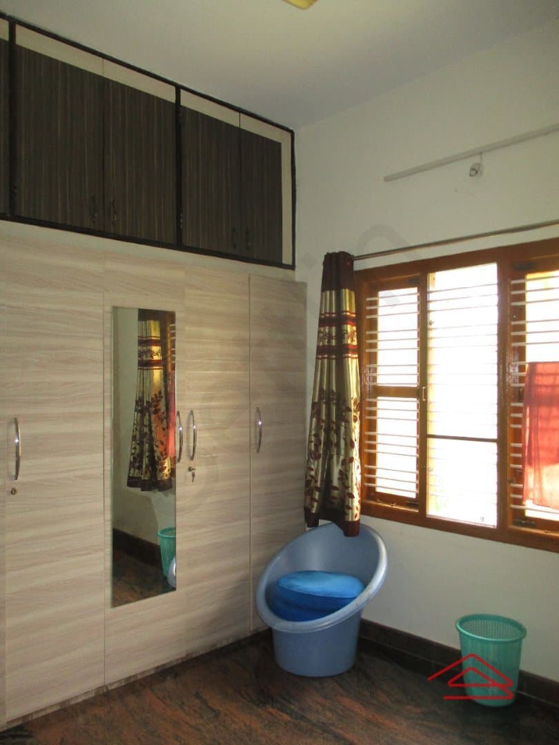 bedrooms-cWux.jpg