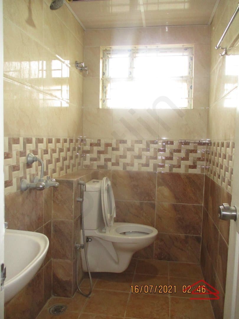 bathrooms-aTWN.jpg