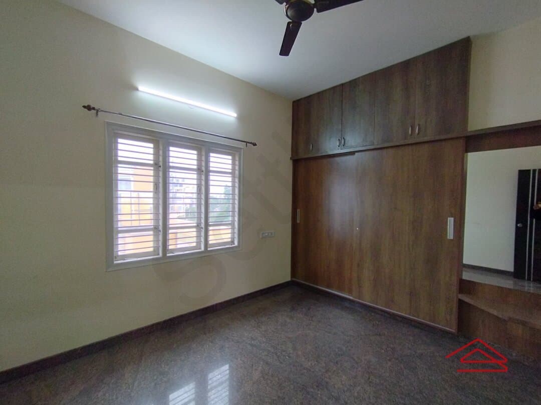 bedrooms-dSZe.jpg
