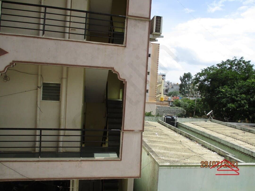 balconies-3Qb7.jpg