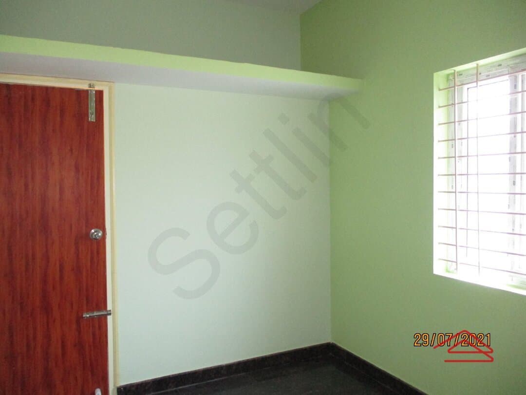 bedrooms-KqGp.jpg