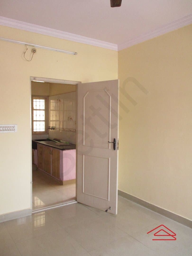bedrooms-Cz2H.jpg