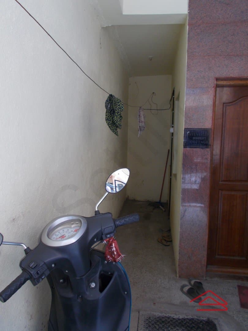 frontYards-1593000937921.jpg