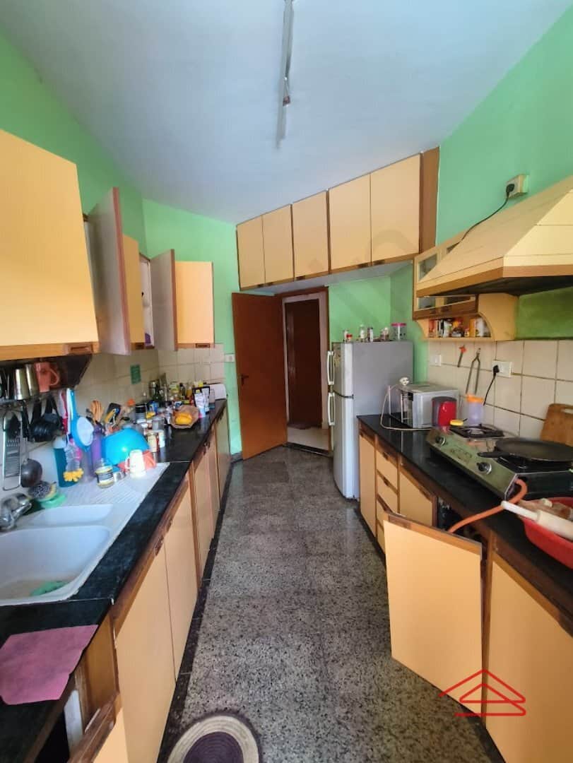 Kitchen 1