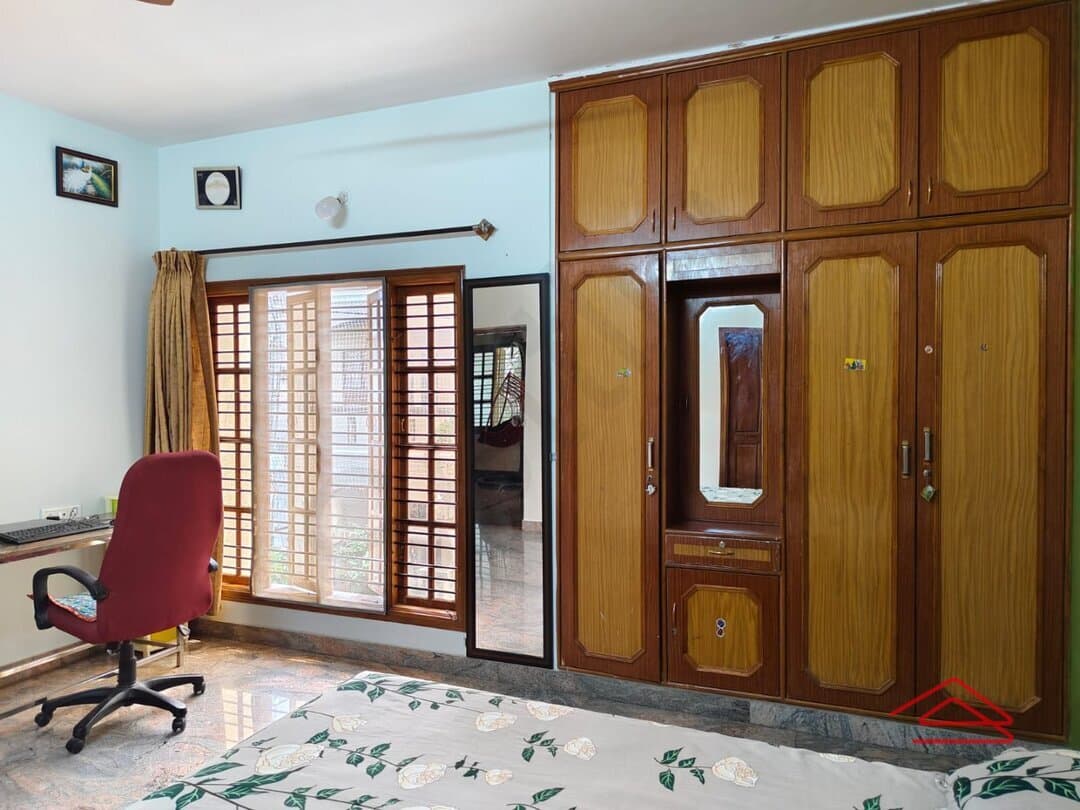 bedrooms-D3sC.jpg