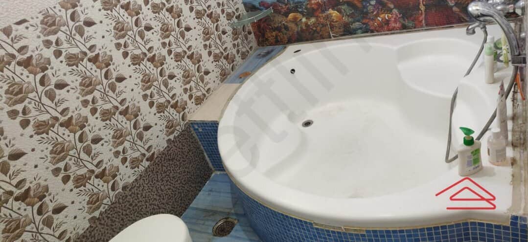 Sub Unit : bathrooms 2