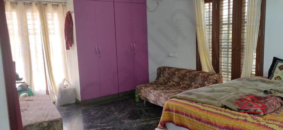 Sub Unit : bedrooms 4