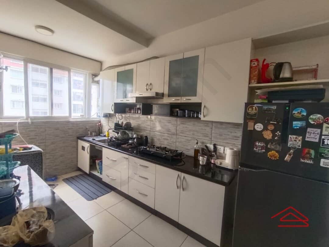 Kitchen 1