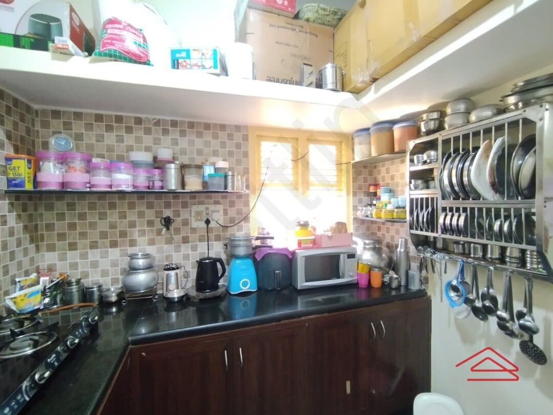 kitchens-yBZR.jpg
