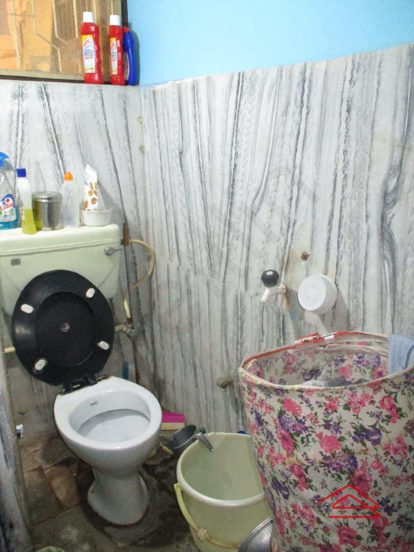 bathrooms-Tyhp.jpg