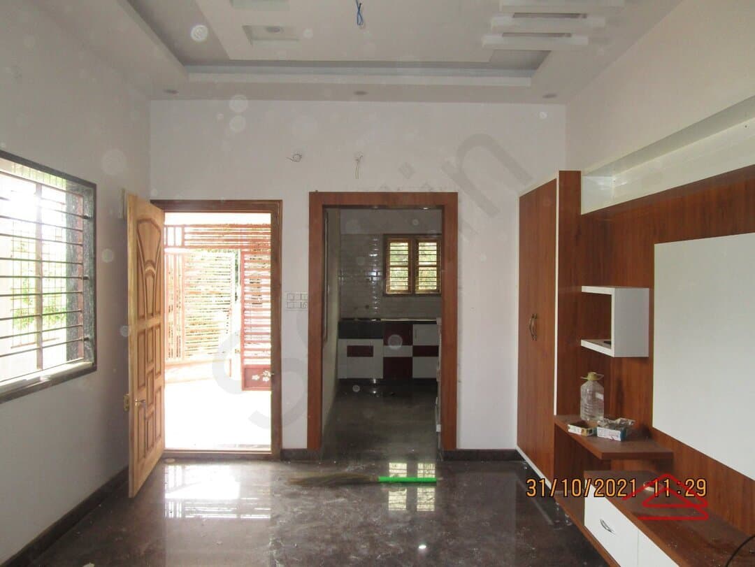 halls-iTSR.jpg