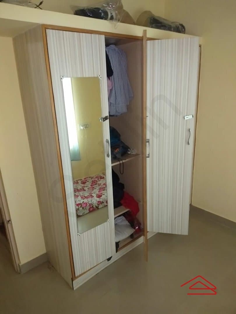 bedrooms-ix5S.jpg