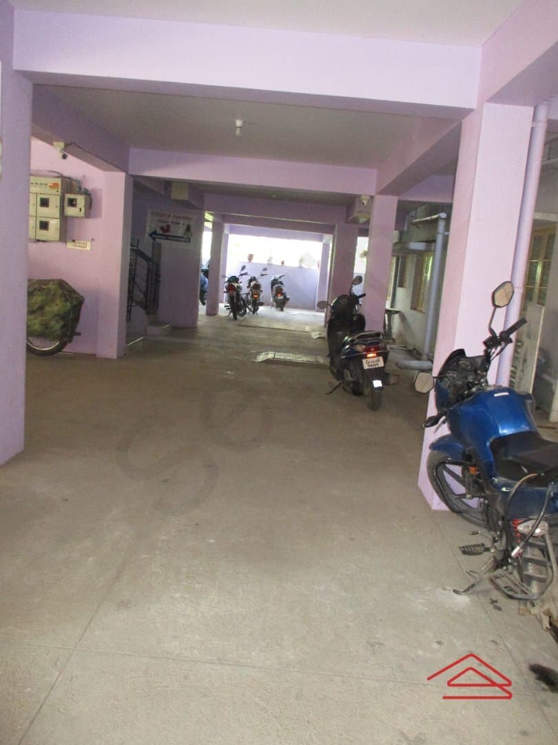 parkings-kkN6.jpg