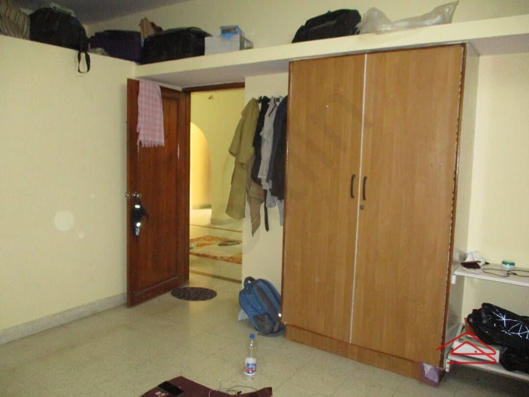 bedrooms-9zyE.jpg
