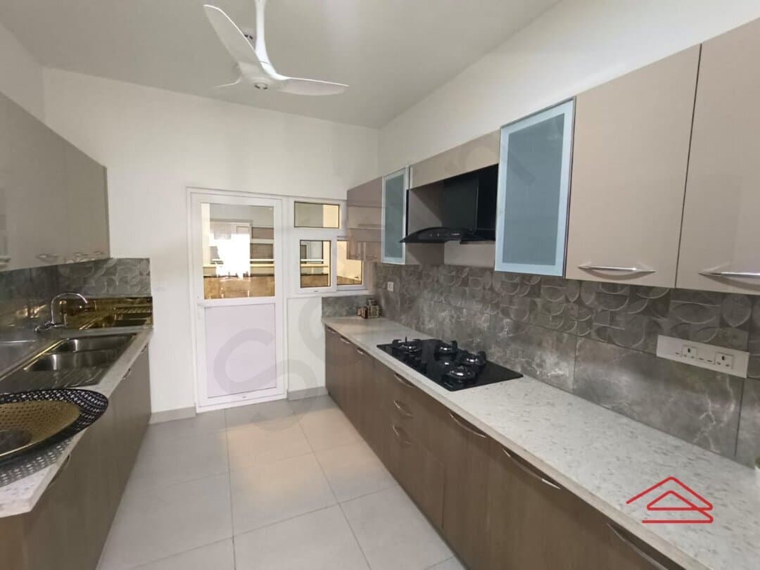 Kitchen 1