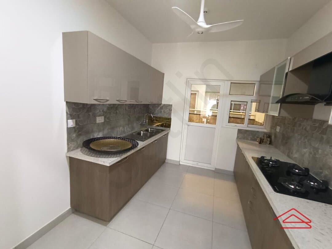 Kitchen 1