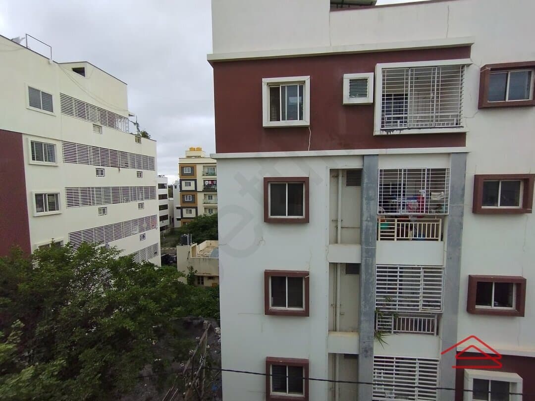 balconies-R6x2.jpg