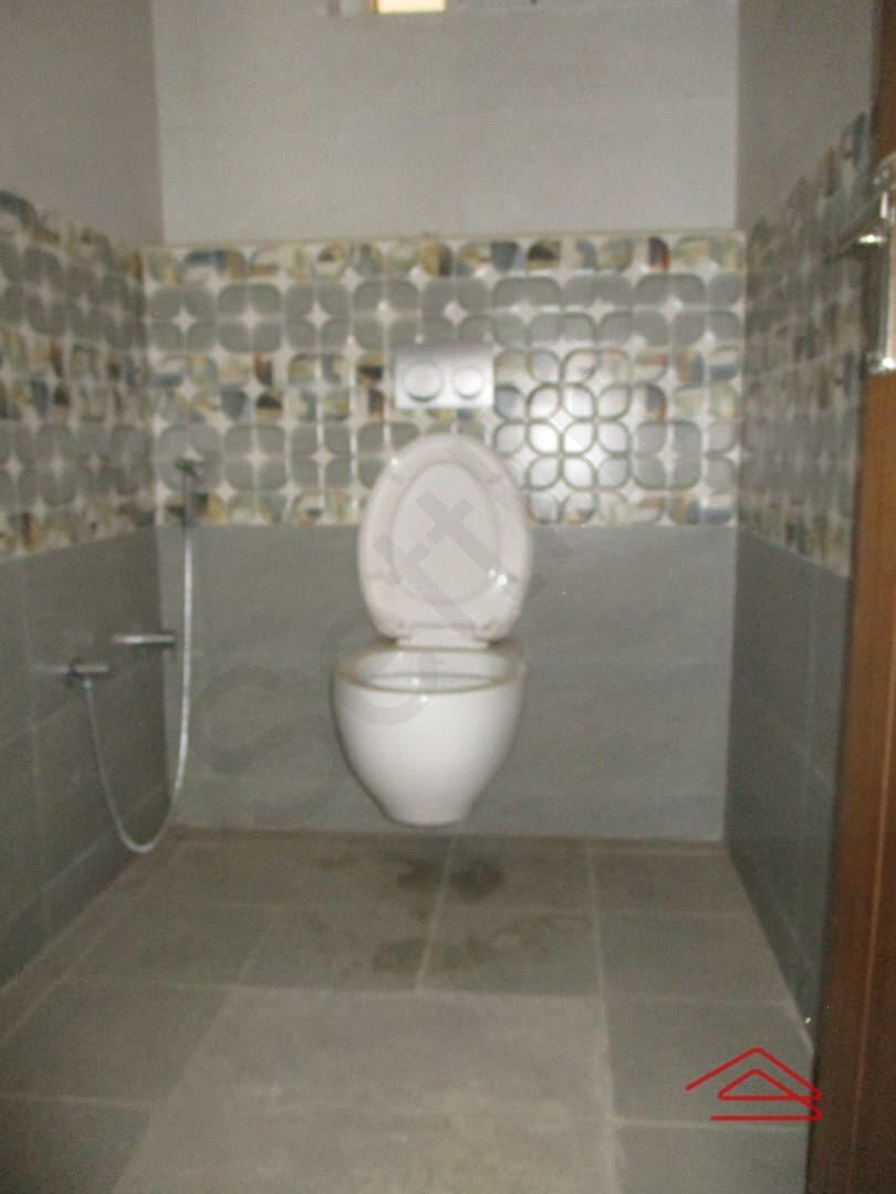 bathrooms-xboc.jpg