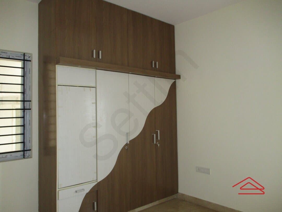 bedrooms-Dh3K.jpg