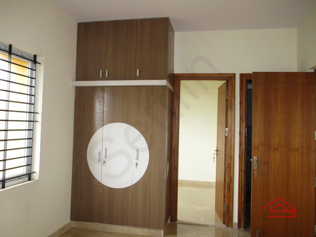 bedrooms-AwrF.jpg