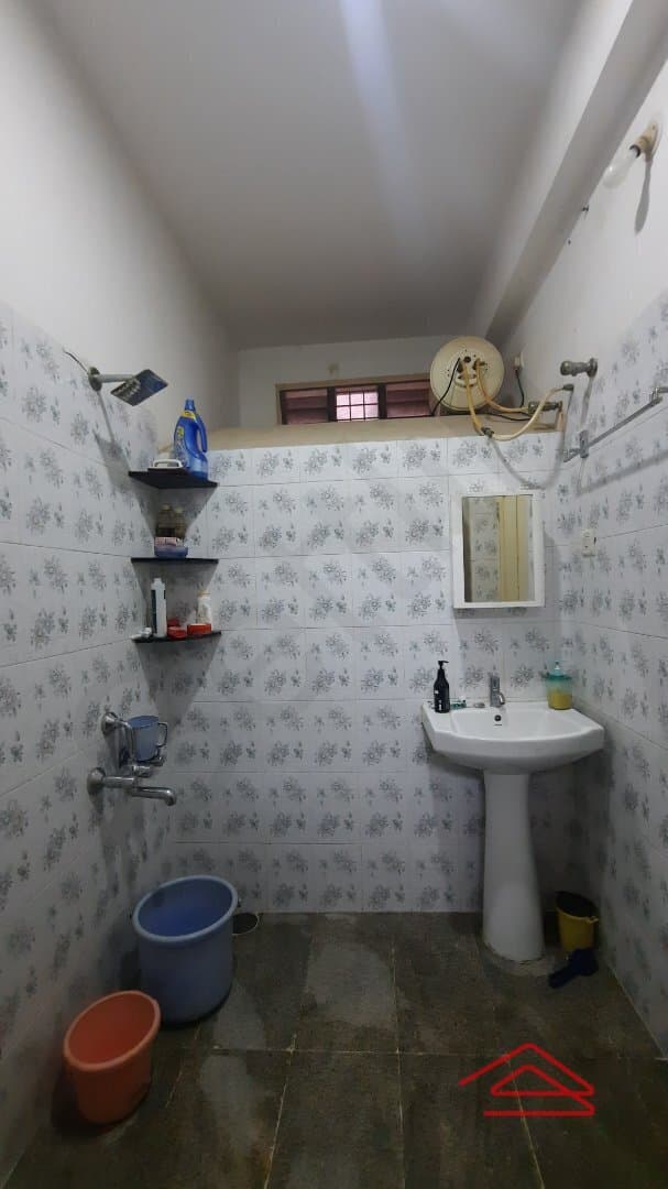 bathrooms-M3JK.jpg