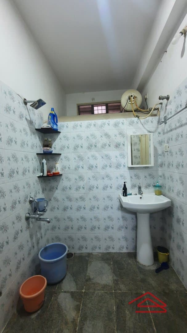 bathrooms-Wv72.jpg