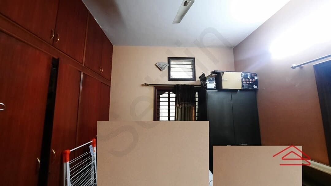 bedrooms-SXbE.jpg