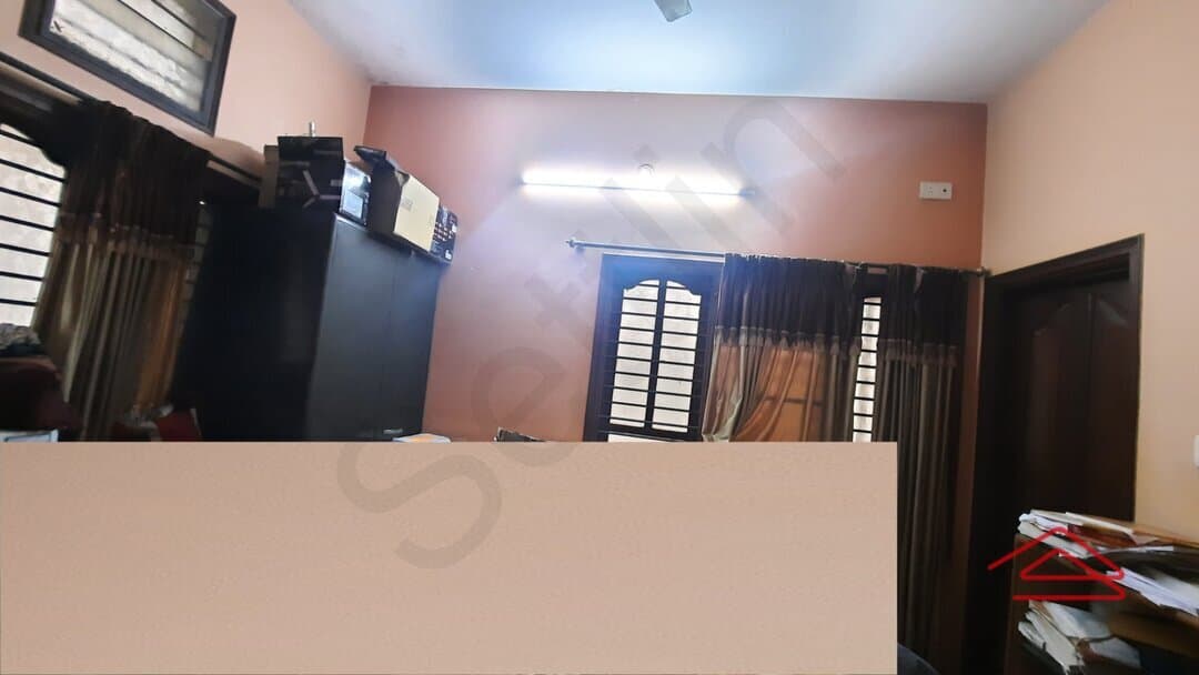 bedrooms-T57o.jpg
