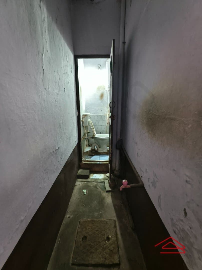 bathrooms-Z4SC.jpg