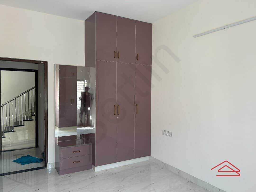 Sub Unit : bedrooms 1