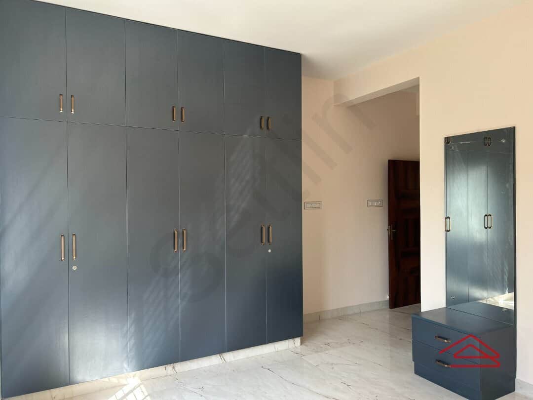 Sub Unit : bedrooms 3