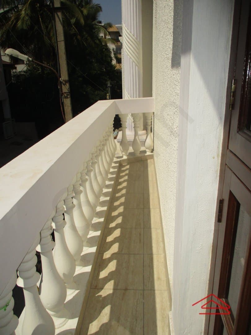 balconies-w6PR.jpg