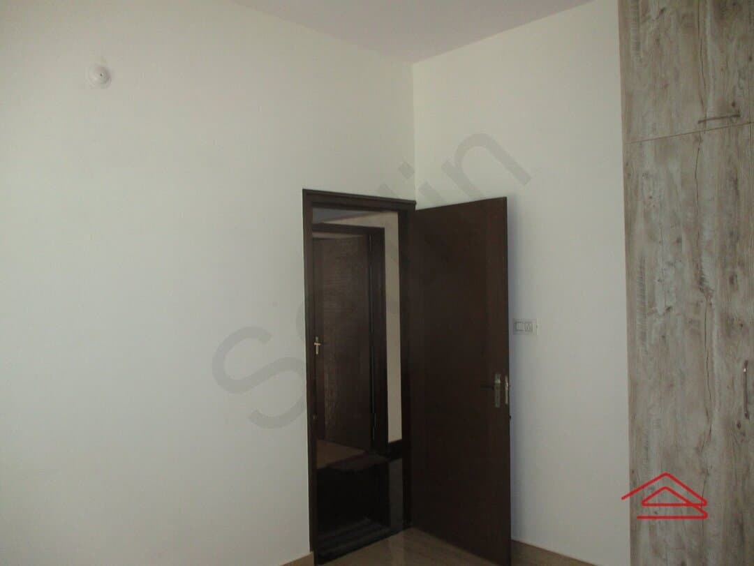 bedrooms-7LCu.jpg