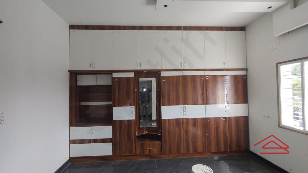 bedrooms-sMsf.jpg