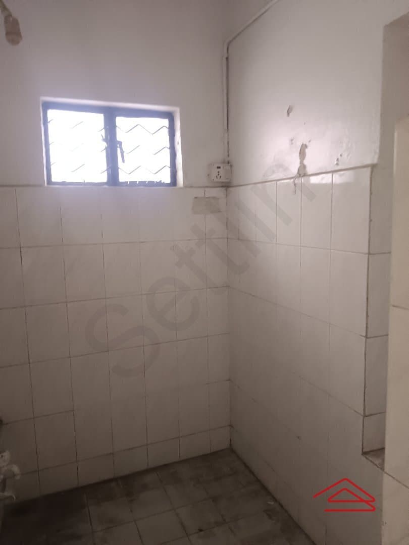 bathrooms-SB74.jpg