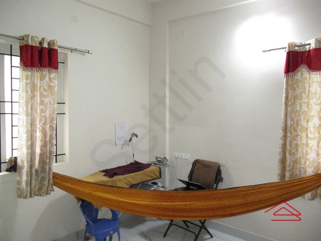 bedrooms-LJPg.jpg