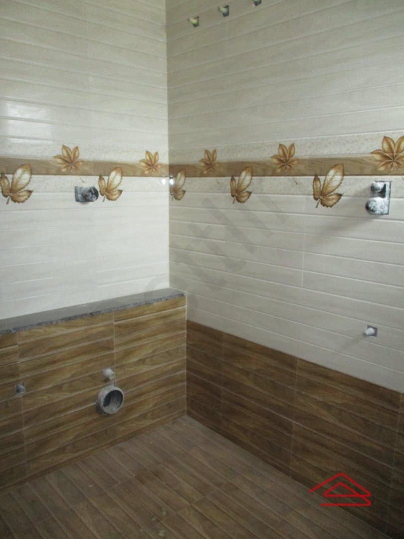 bathrooms-Qji5.jpg
