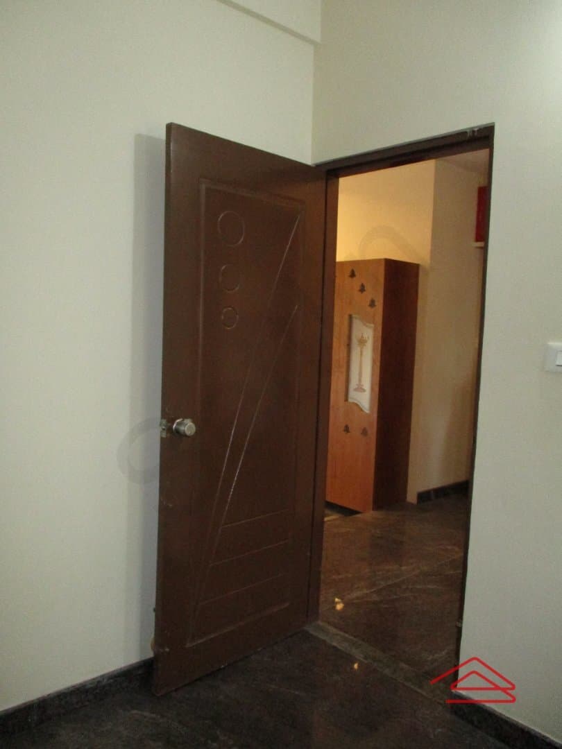 bedrooms-7WqK.jpg