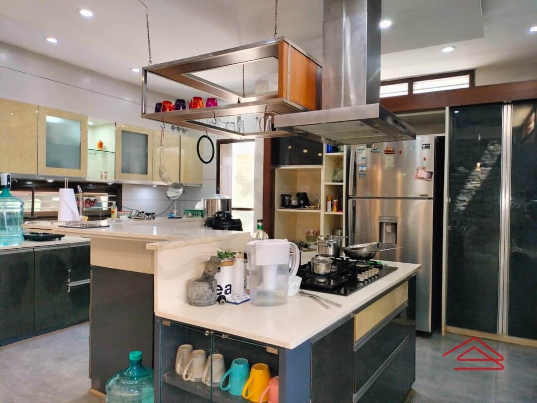 Kitchen 1