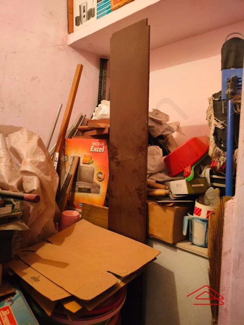 storeRooms-zCQj.jpg