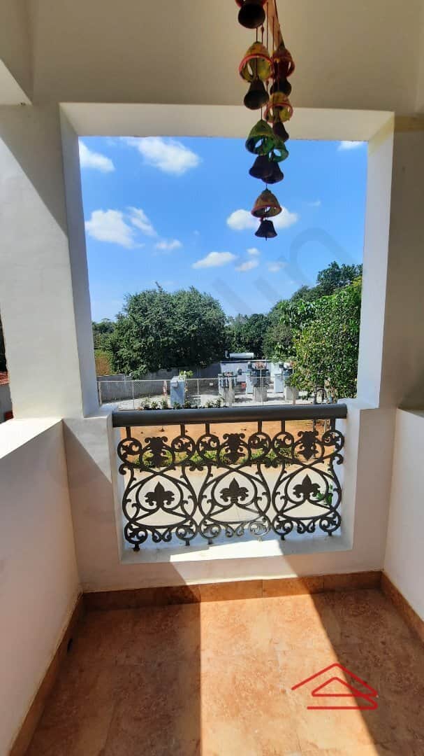 Balcony 2