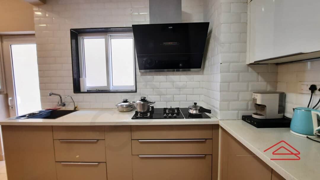 Kitchen 1