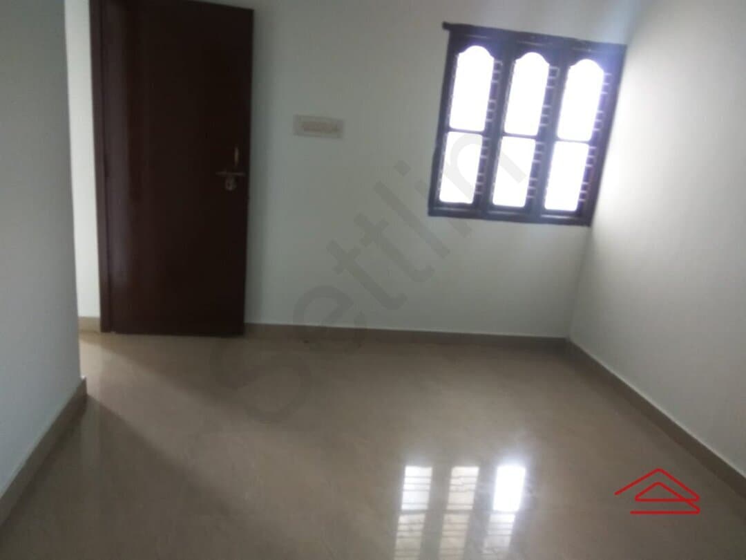 bedrooms-GJPw.jpg