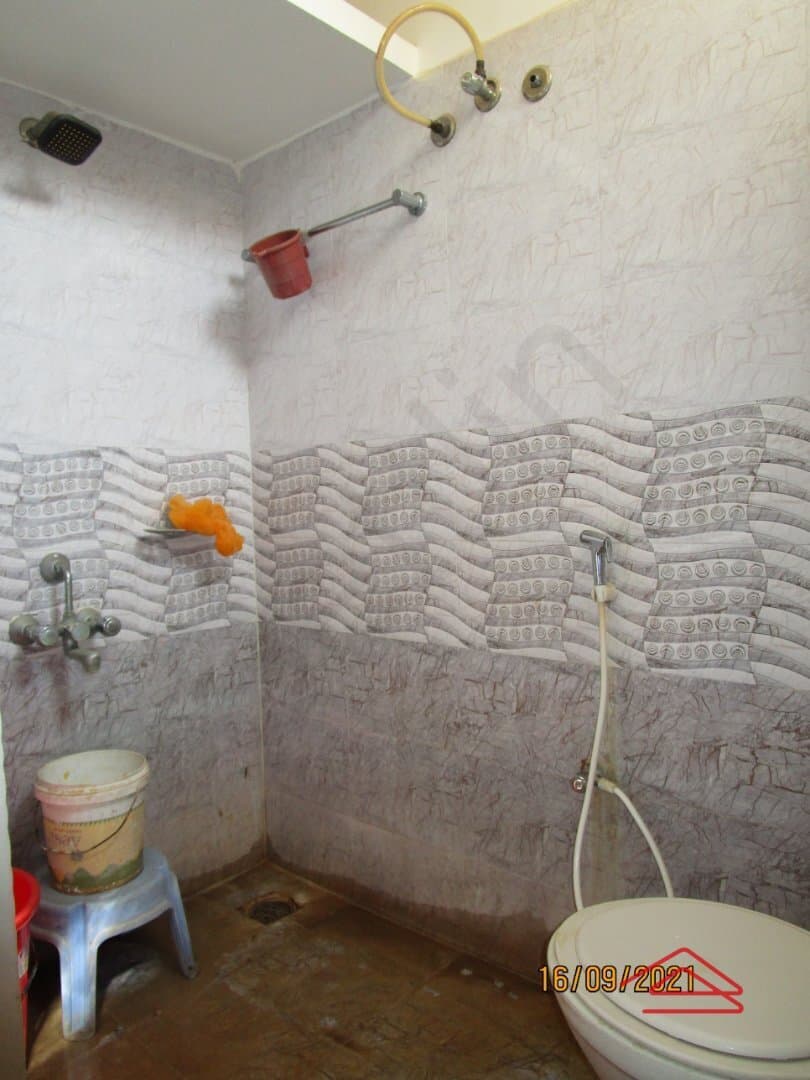 bathrooms-y5q7.jpg