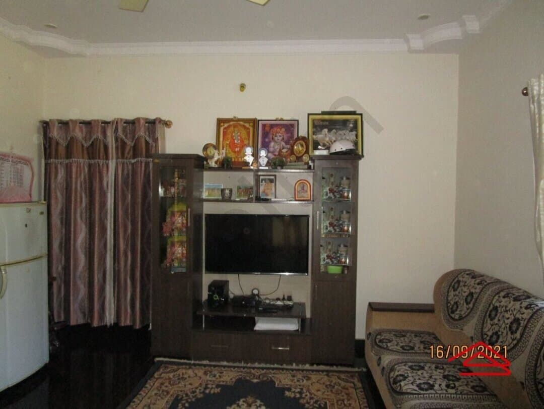 halls-L2KF.jpg