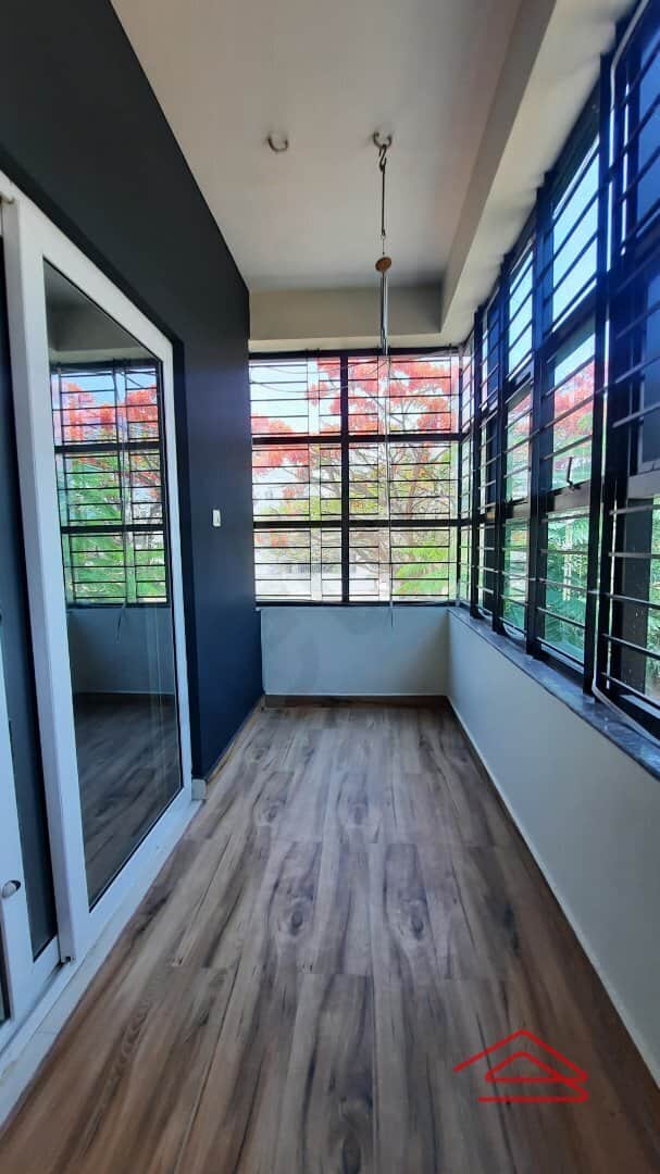 balconies-h9WF.jpg