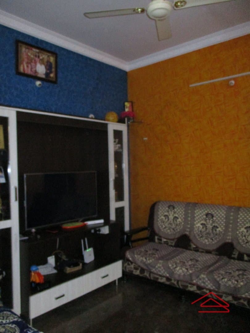 halls-aqsc.jpg