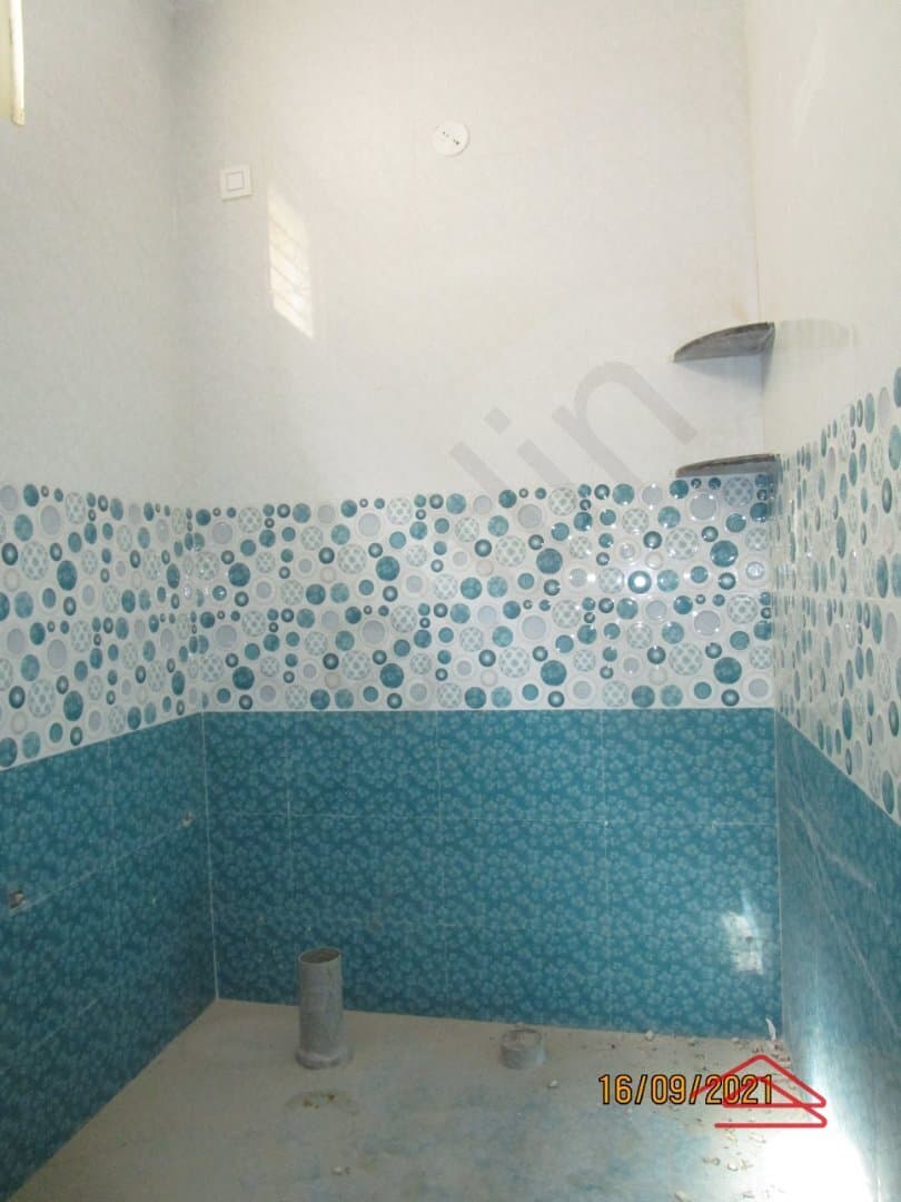 bathrooms-iQdx.jpg